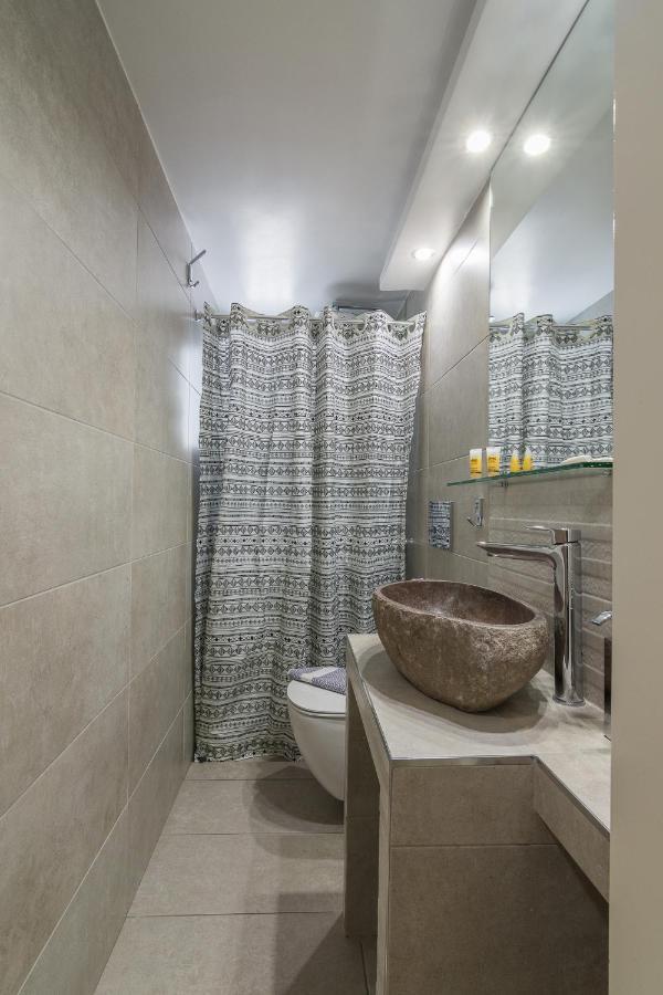 Beautiful And Spacious Apartment In Pagrati 雅典 外观 照片