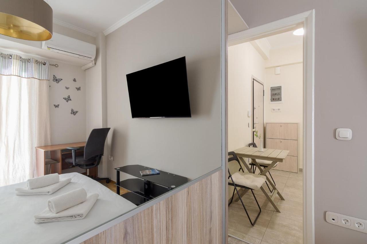 Beautiful And Spacious Apartment In Pagrati 雅典 外观 照片